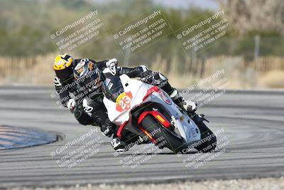 media/Dec-01-2025-Moto Forza (Mon) [[2daa91e15f]]/1-Advanced Group/Session 3 (Turn 3)/